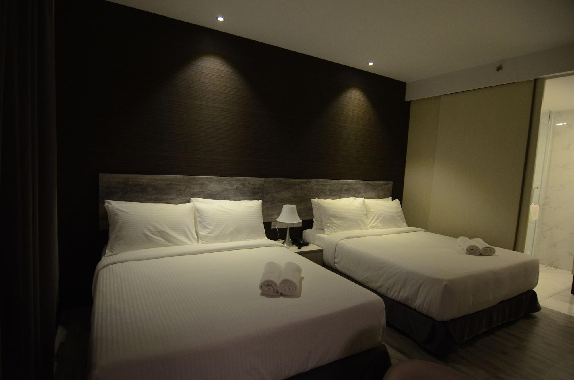 Hotel The Leverage Business 3*