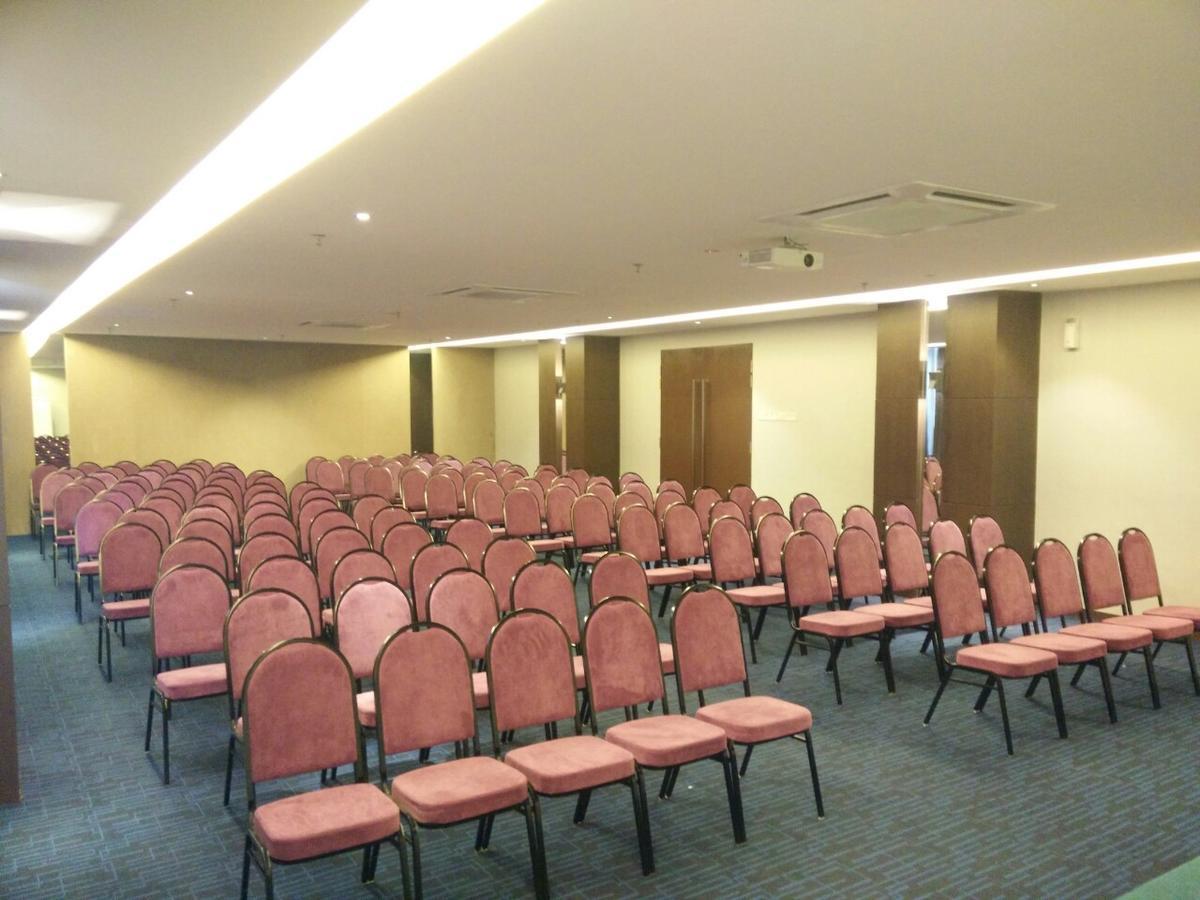 The Leverage Business Hotel 3*